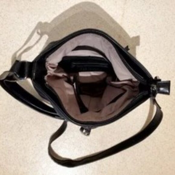*KGB Studio* Black Leatherette Crossbody PURSE - Mint As New - Picture 7 of 7